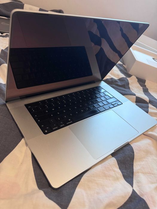 MacBook Pro M1 16"