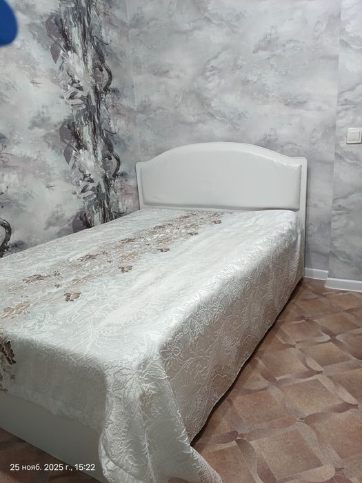 Кровать полуторка