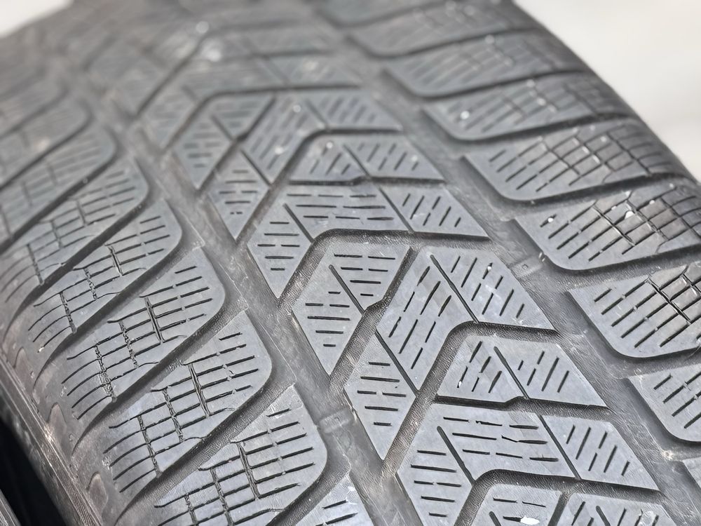 255/55/R19 Pirelli Scorpion 4бр зимни dot3419