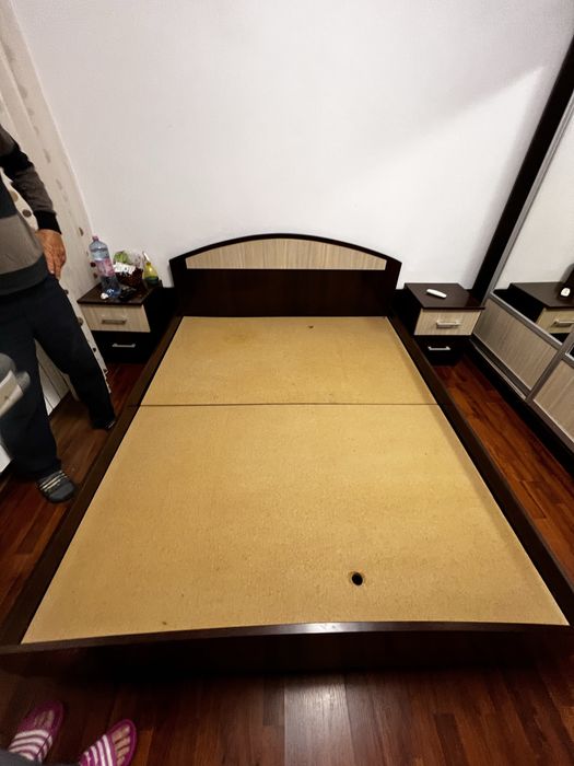 Cadru de pat cu saltea