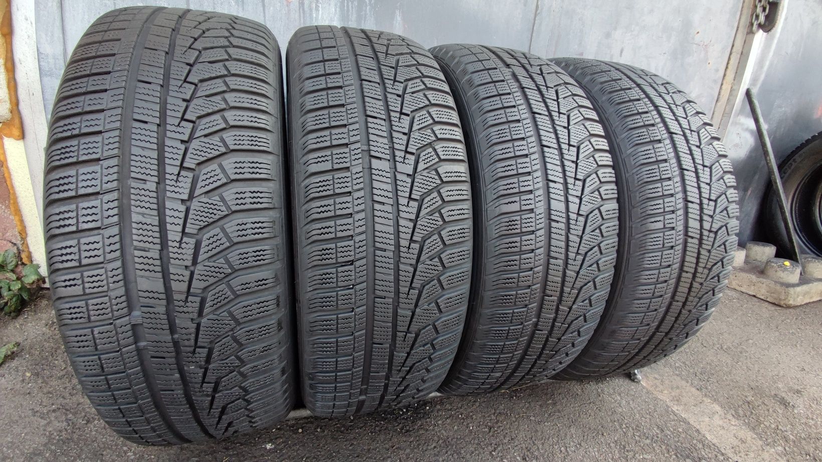 4бр. зимни гуми 225/60/17 Hankook Winter I*Cept Evo 2, SUV, M+S
dot492