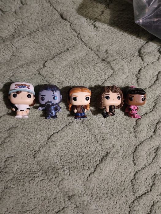 Продам или обменяю фигурки Funko Pop&Kinder ОСД Stranger things
