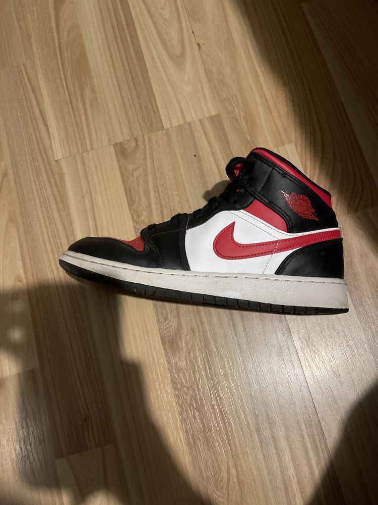 Vând Jordan 1 High