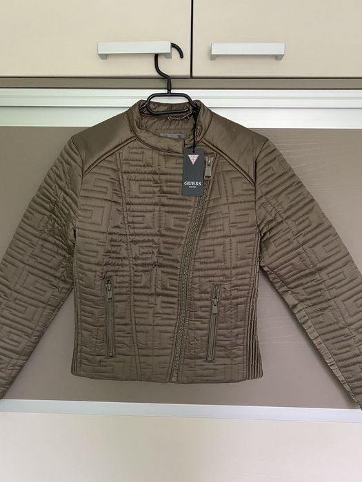 Оригинално ново яке Guess - XS