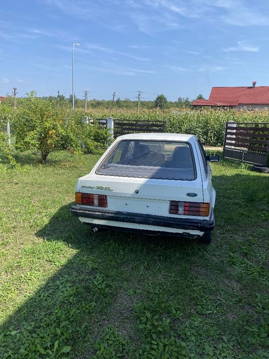 Vând Ford Escort 1983 benzina 1,6 GL