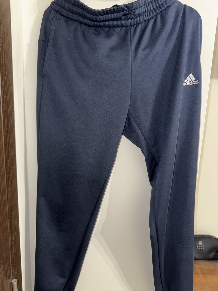 Спортен екип марка Adidas