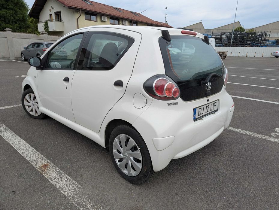 TOYOTA AYGO an fabricatie 2013