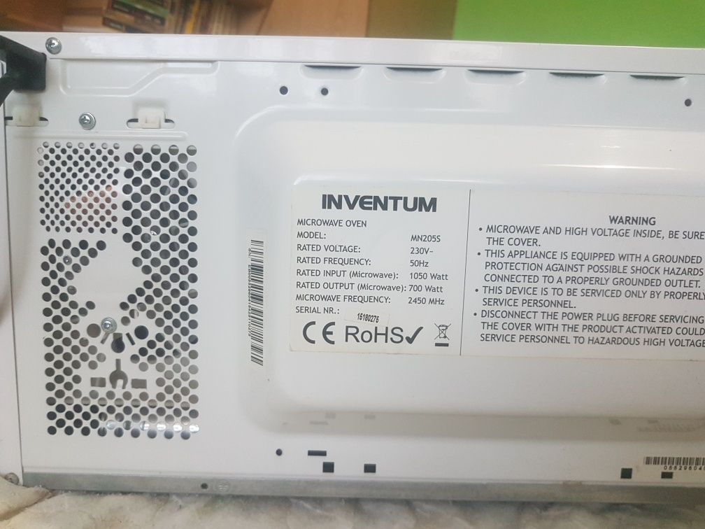 Микровълнова фурна inventum 700w