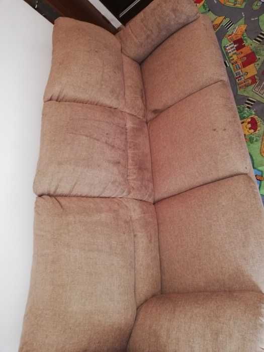 Curatare, igienizare Canapele, colțare, covoare, tapiterii auto. Etc