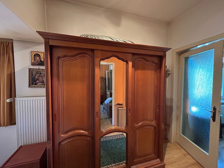 Set mobilier dormitor calitate excelenta