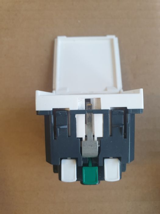 Priza shuko 2 module cu capac Legrand Mosaic 077219, alb