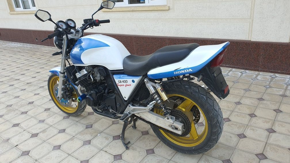 Yapon Honda CB 400