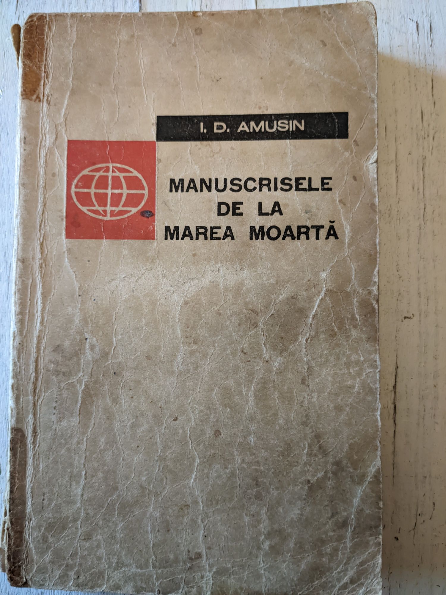 Carte veche: manuscrisele de la Marea moarta i. D. Amusin