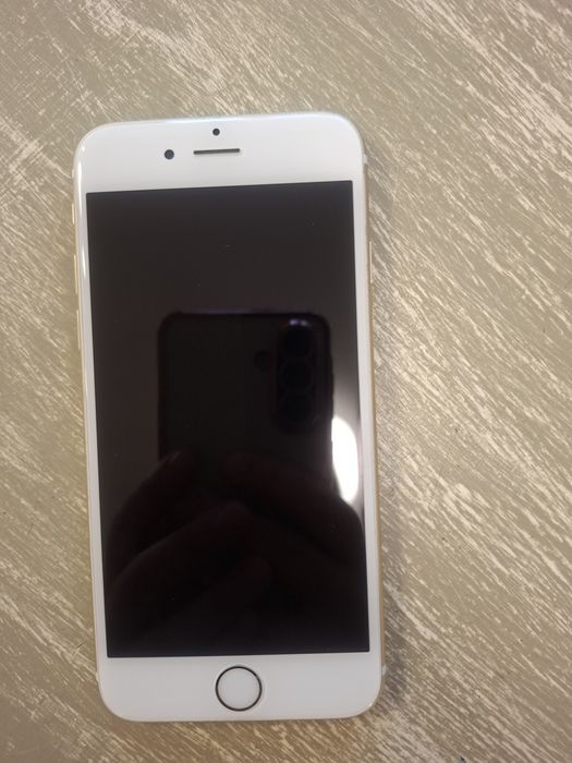 IPhone за части.