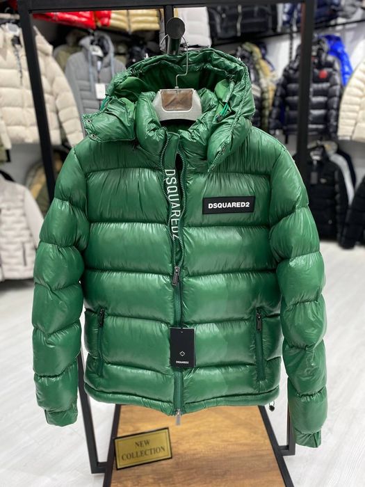 Geaca barbati Dsquared 
•verde•
M XL XXL 
L-rezervat Vasi 
S-rezerva