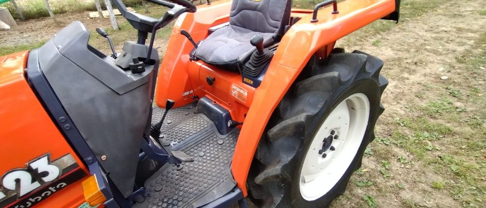 Tractor Kubota GL23 4x4