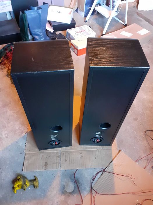 Boxe de podea Infinity Reference bas 20 cm