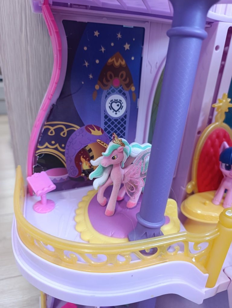 Замък My little pony