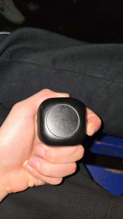 vand samsung galaxy buds pro aproape noi

folosite foarte putin