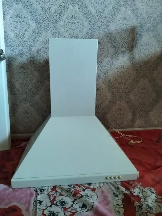 Продам вытяжку хорошего состояния