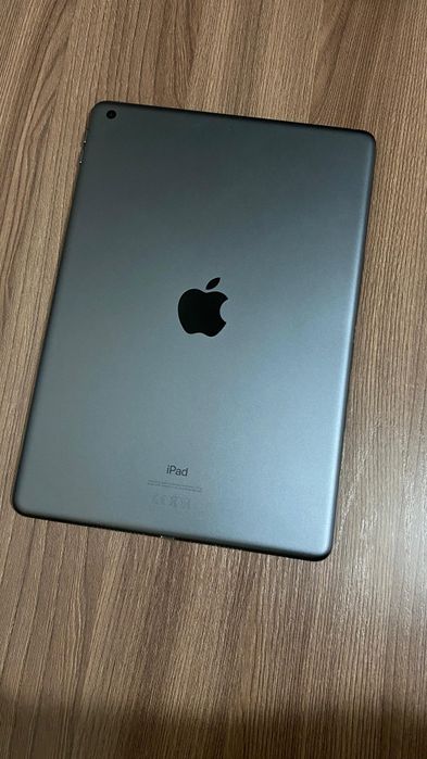 iPad 8 поколения  (128ГБ)