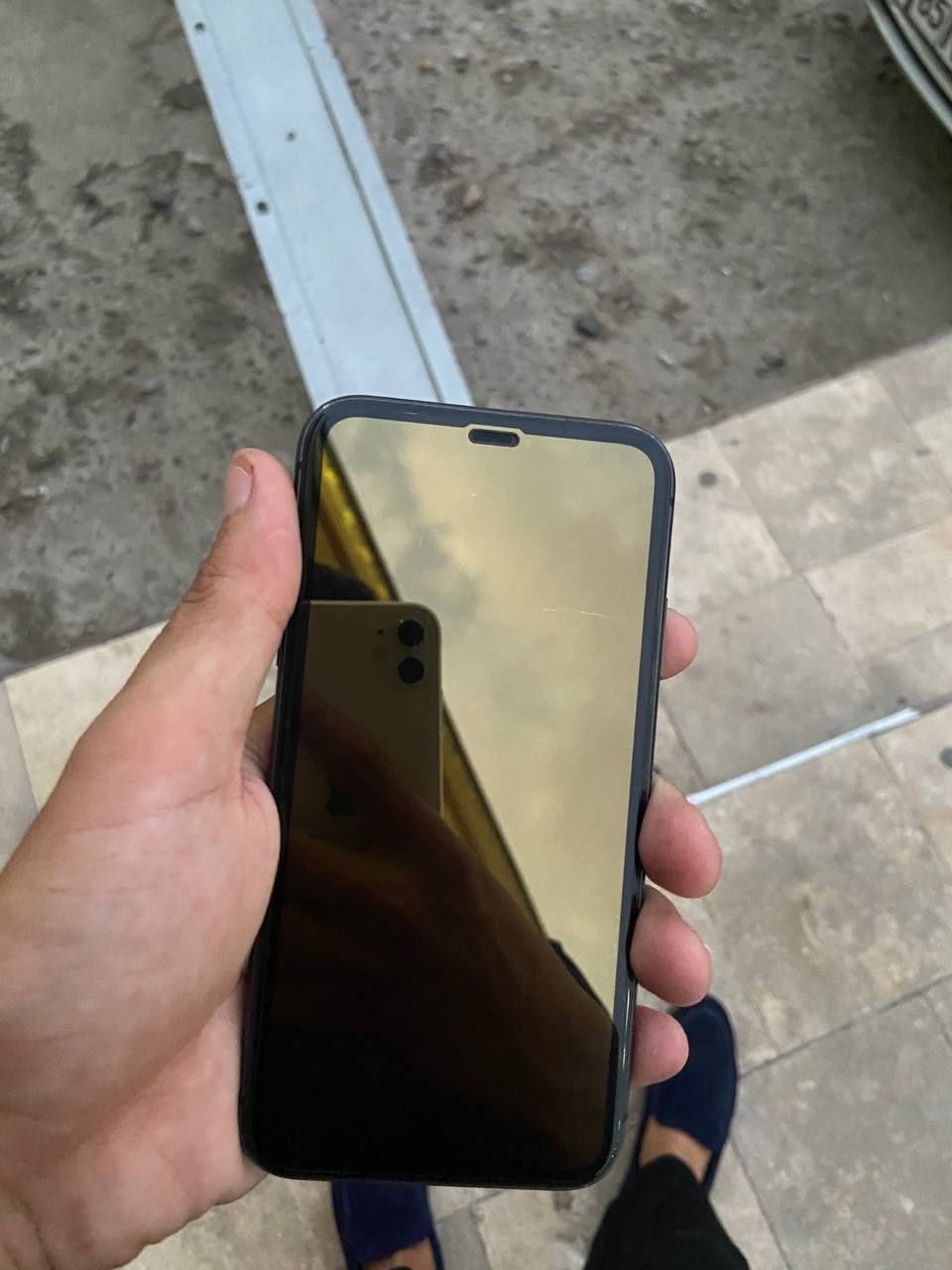 Iphone 11 64 gb srochni sotiladi