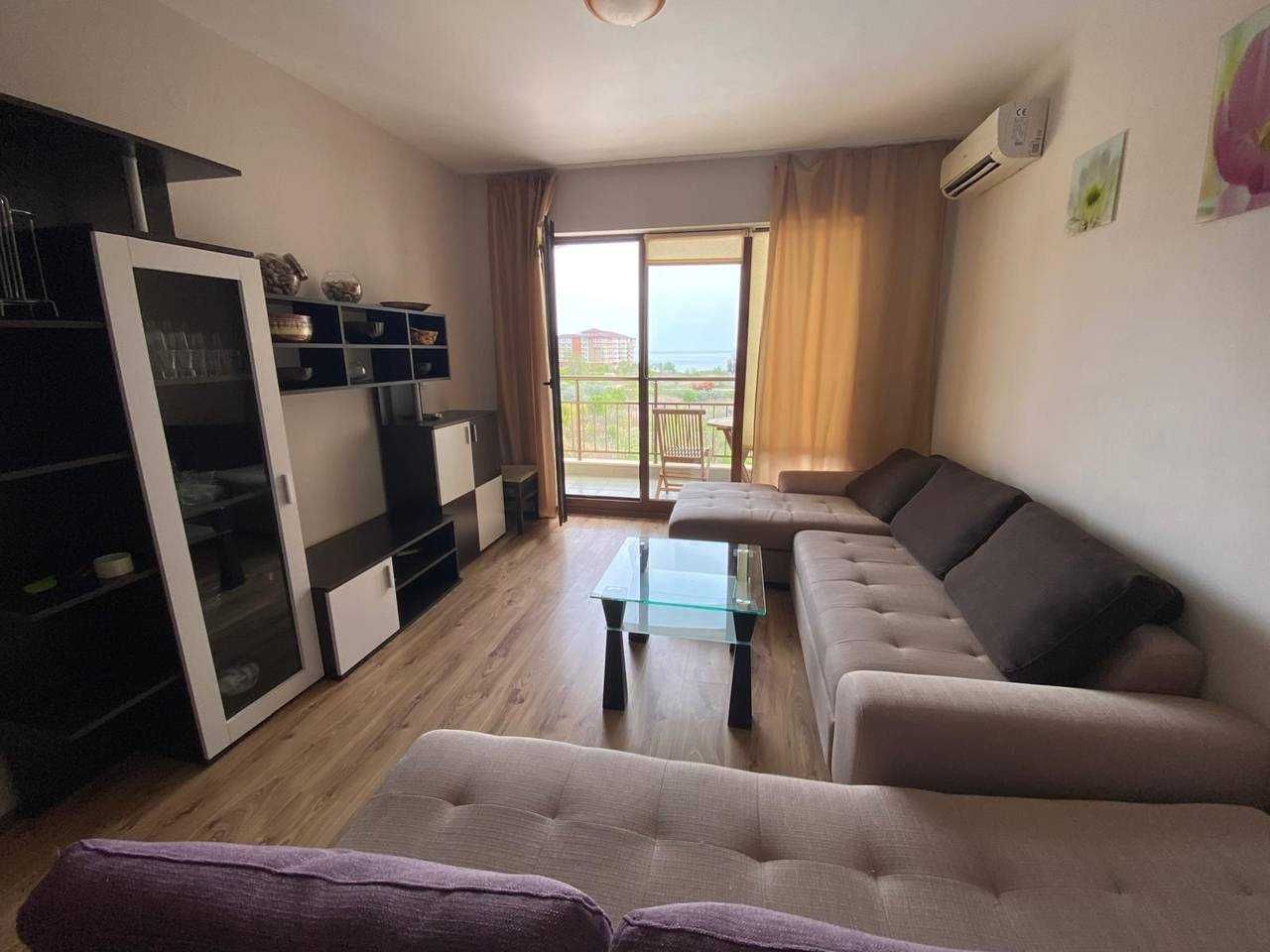 Продава се Тристаен апартамент в Обзор - 100 кв.м за 919 €/кв.м - Снимка #1