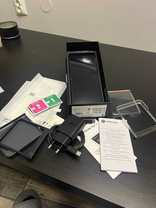 Motorola Razr 40 Ultra 256GB, 8GB RAM – Stare excelentă
