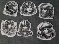 Stickere motogirl pe hărtie