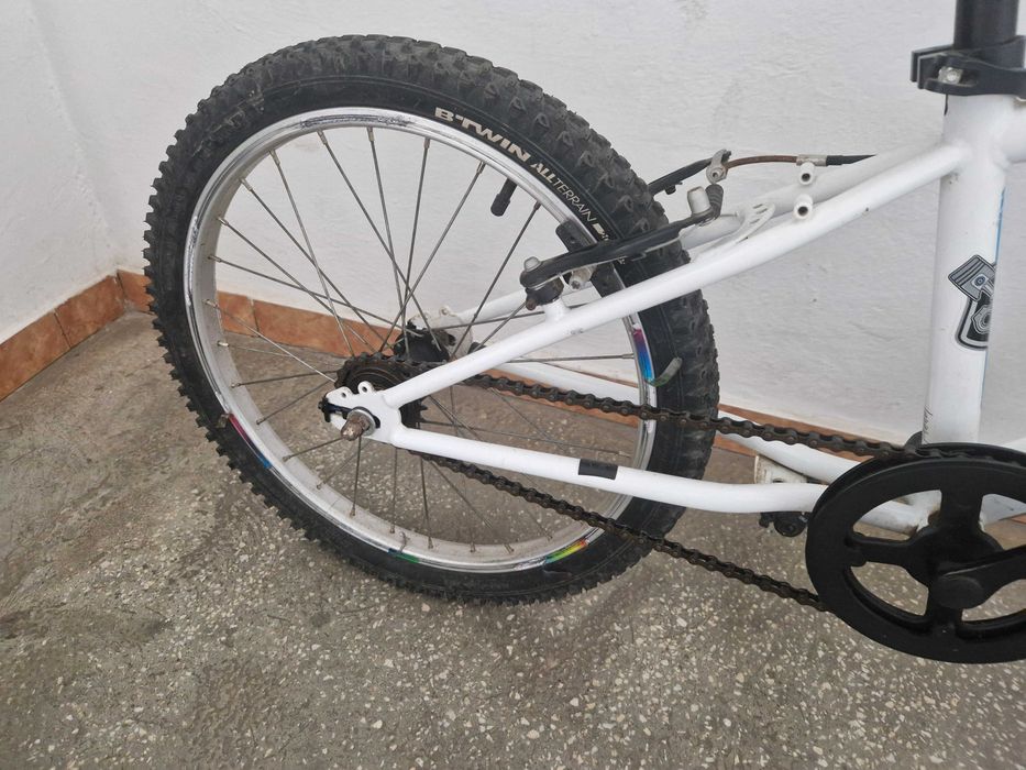 Vand bicicleta baieti 7-10 ani