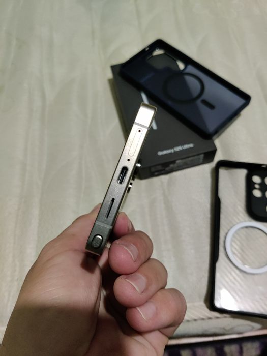 Samsung S 25 Ultra 256 GB impecabil .