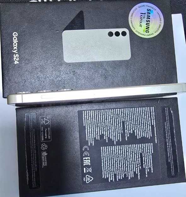 Samsung Galaxy S24 (8/256 GB)