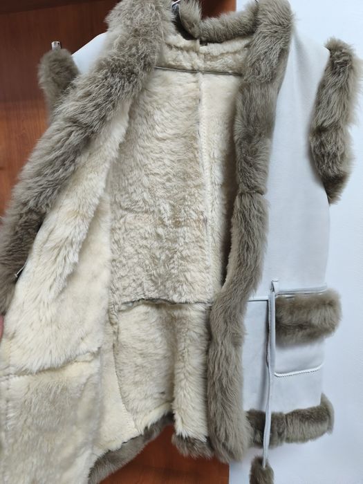 Vând vestă damă din blană