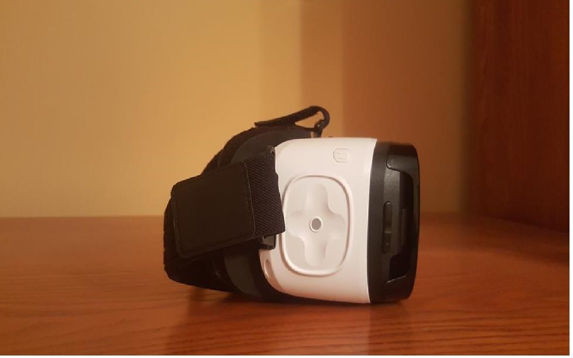 Samsung Gear VR white