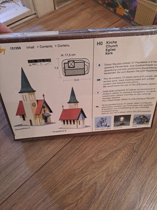 Модель домика Кирхи Faller 1 87 новая