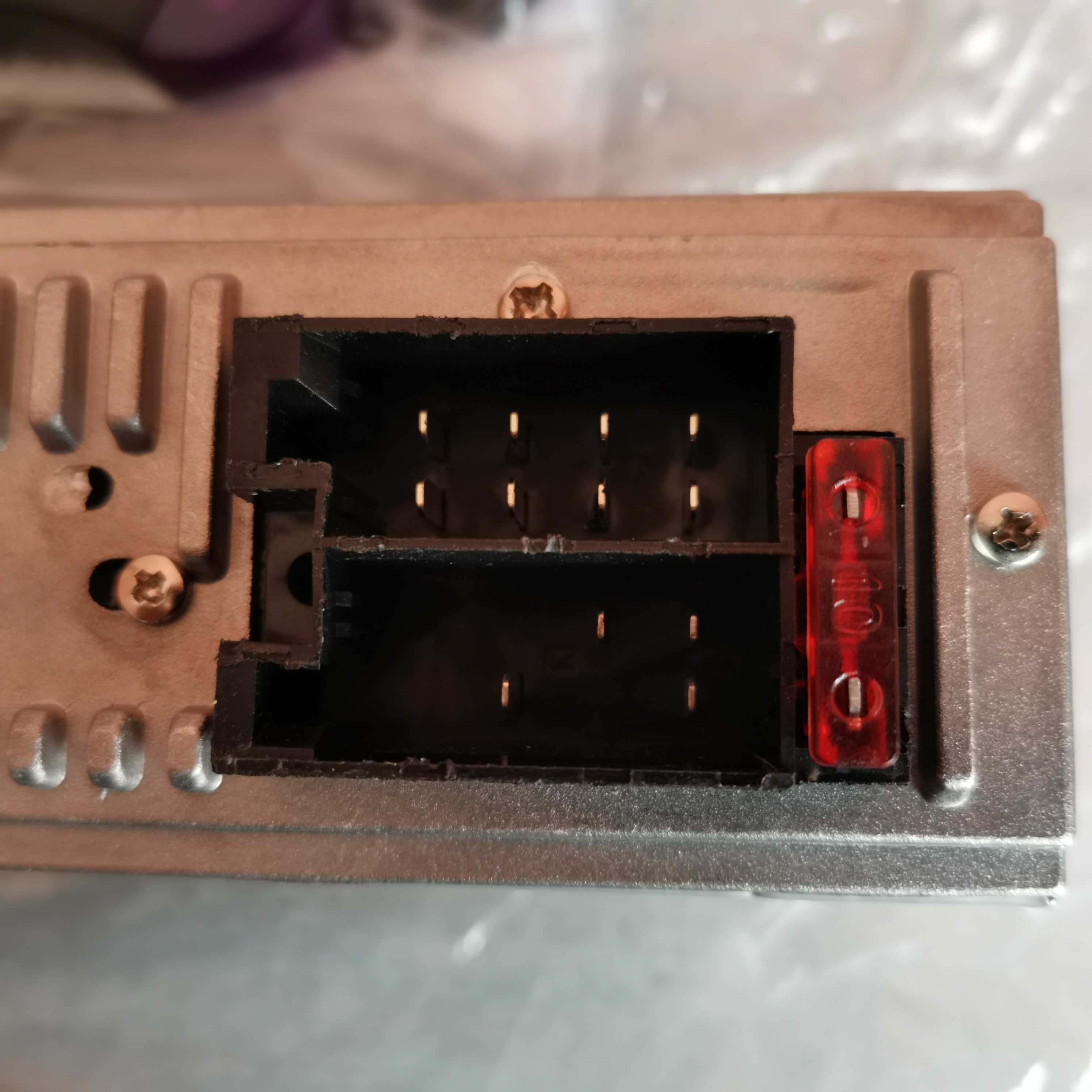 Radio player auto USB mp3 bluetooth comenzi pe volan SWM7812 1 DIN