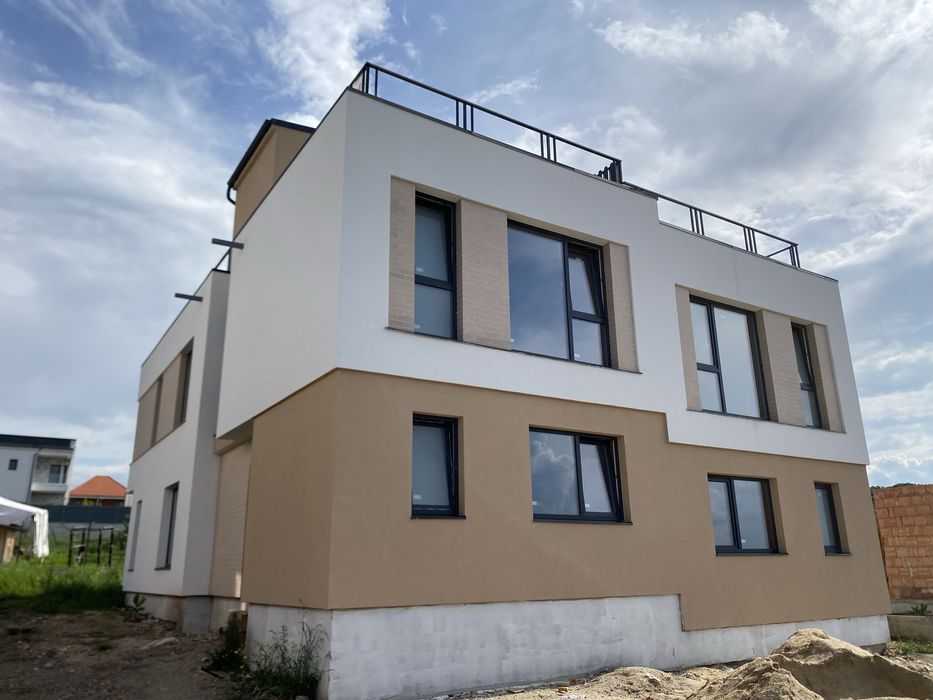 Casa cuplata Floresti str Narciselor