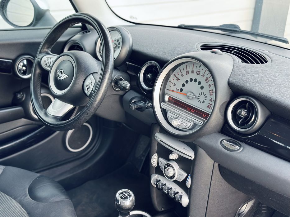 Mini Cooper Clubman 1,6 Benzina 120 cp 11.2009