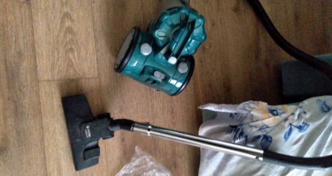 Продам пылесос vitek 8137. Пишите сюда