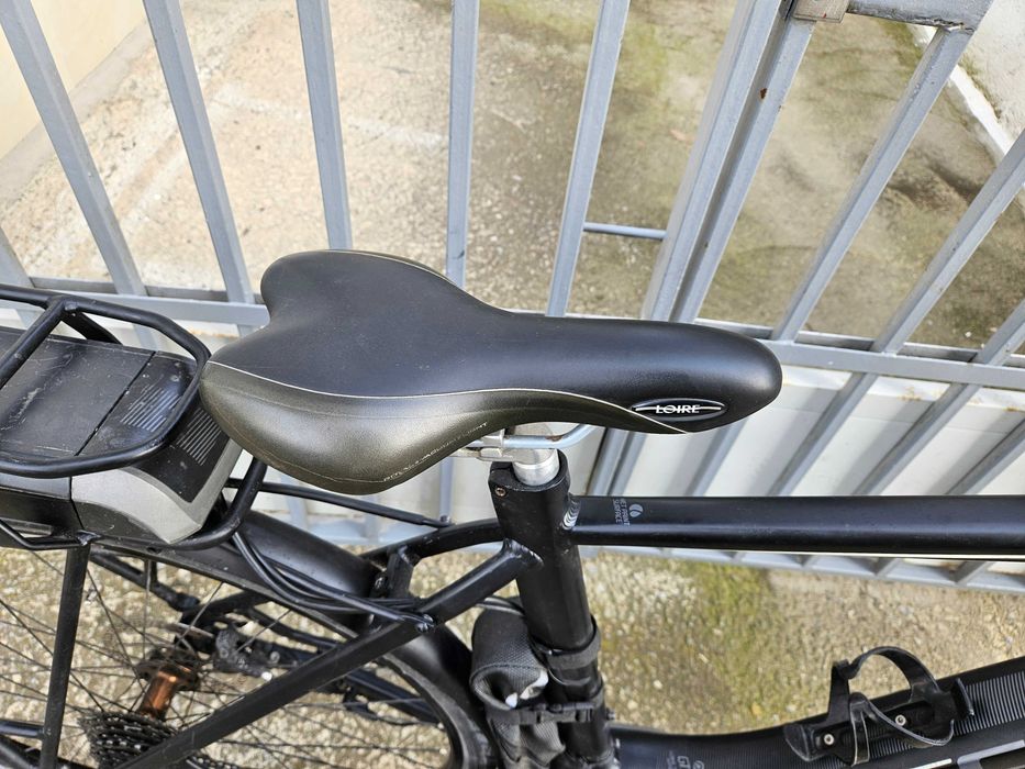 Електрически велосипед 28 цола CUBE BOSCH-ръчна газ до 50км.