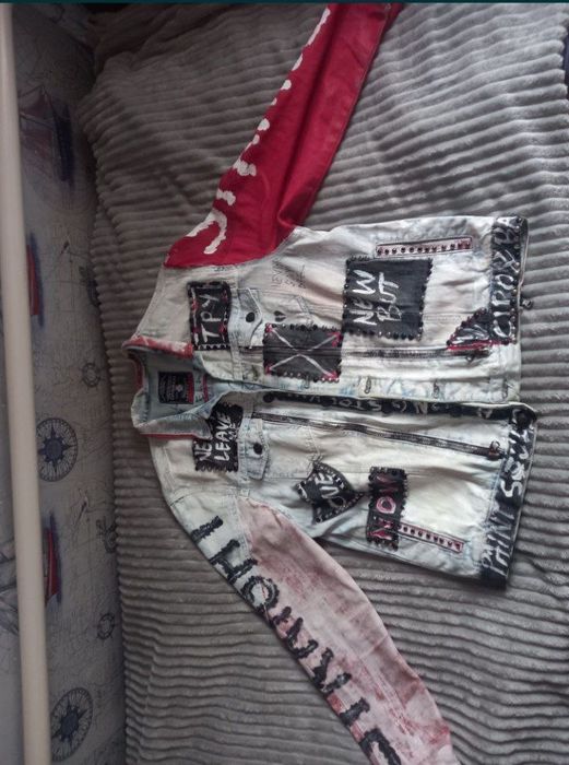 Кастомная джинсовка