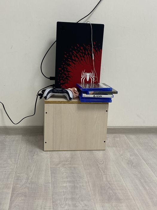 Продам Ps5 состояние отличное брал зимой