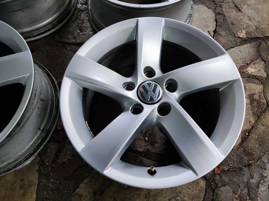 VW Passat 16 цола - 5x112 оригинални лети джанти Фолксваген 5х112