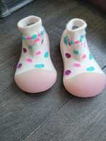 Бебешки обувки-чорапче, сменящи цвета си