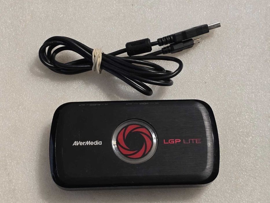 Placa de captura video externa Avermedia LGP Lite GL310 - poze reale