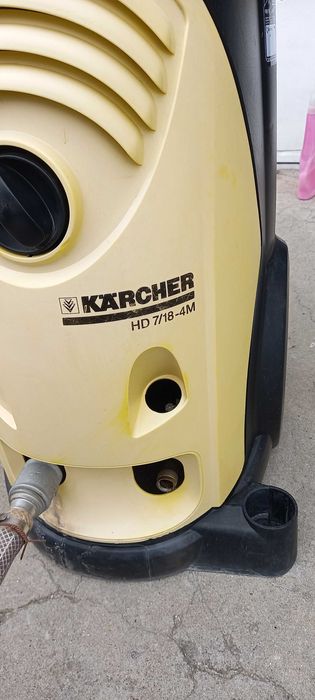 Професионална водоструйка karcher,въртящо рамо и пистолет.