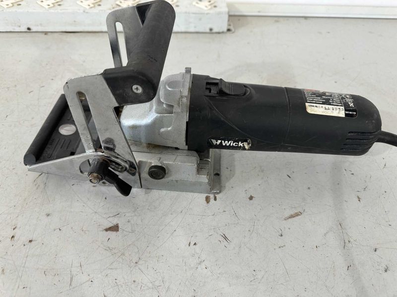 Бисквит машина Wickes 860 W
