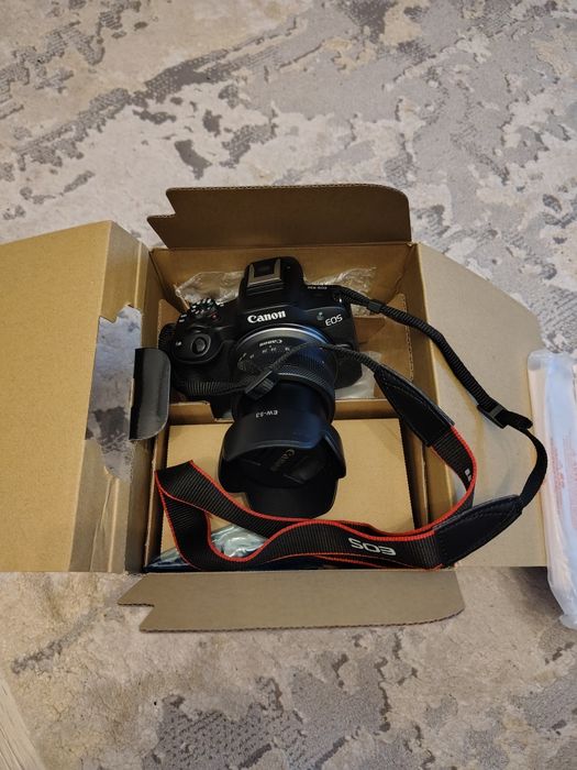 Canon eos 50 kit camera foto.