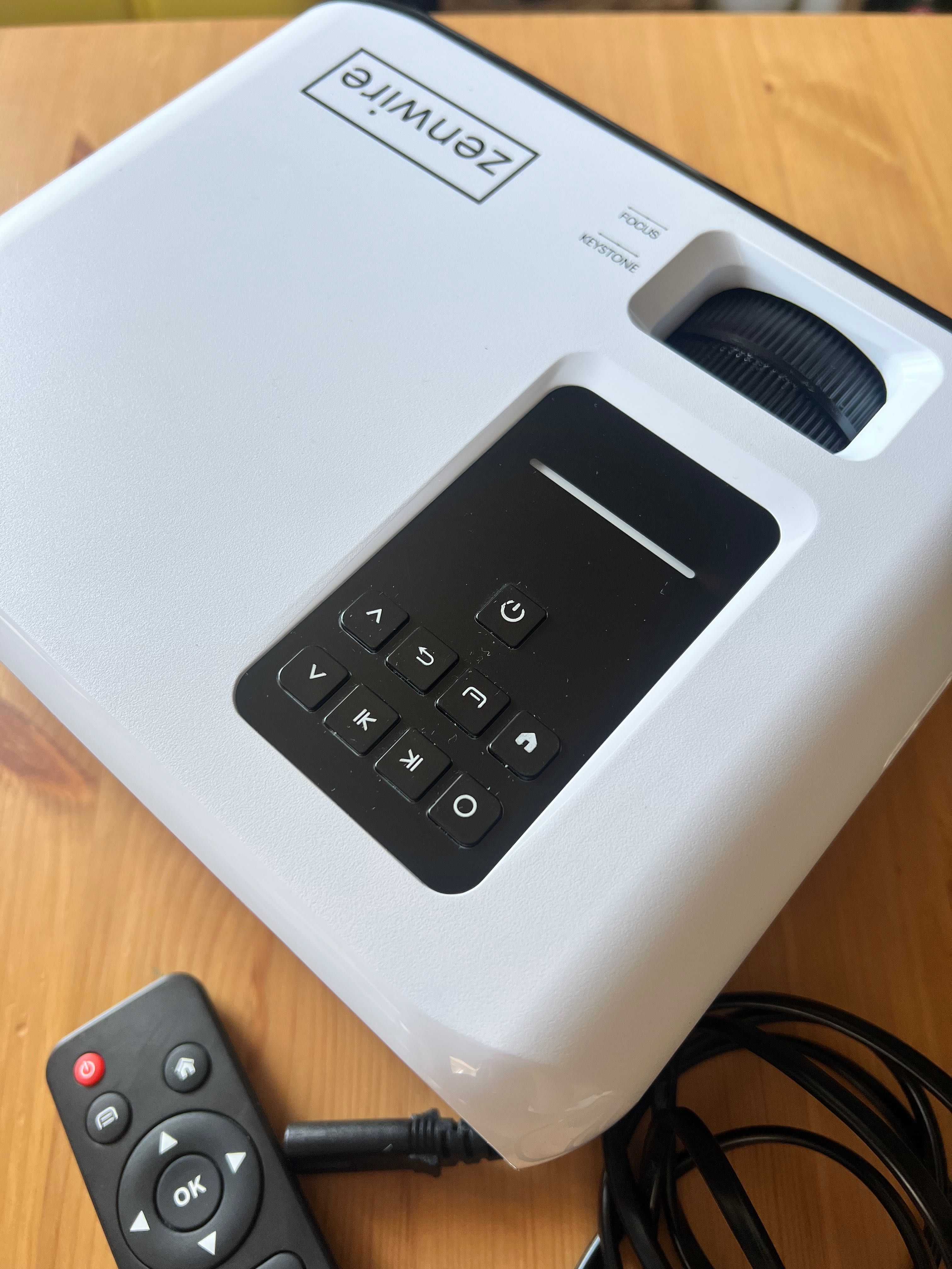 Видеопроектор, Zenwire, E500s WiFi Full HD 4K 7500lm, бял