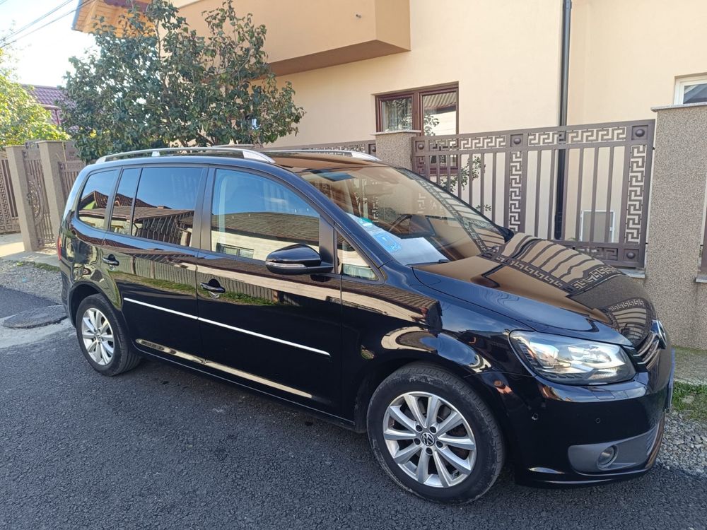 Volkswagen Touran 2011 2.0 TDI